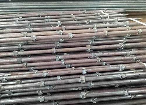 北泉镇隧道钢花管